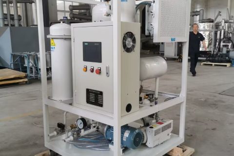 光滑油全自动脱水机工作道理