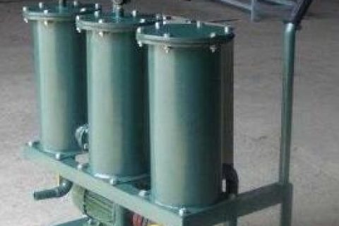 关关轻便式滤油机的时辰必要把稳什么呢？