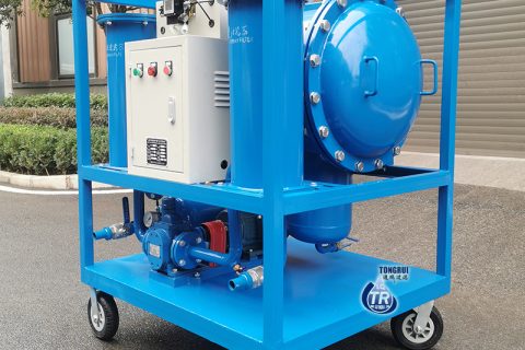 轻质光滑油脱水聚结滤油机中的滤芯特点